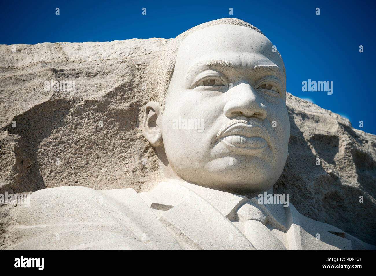 WASHINGTON DC - Agosto 27, 2018: il Martin Luther King Jr Memorial, dotate di un ritratto del leader dei diritti civili scolpiti in granito. Foto Stock
