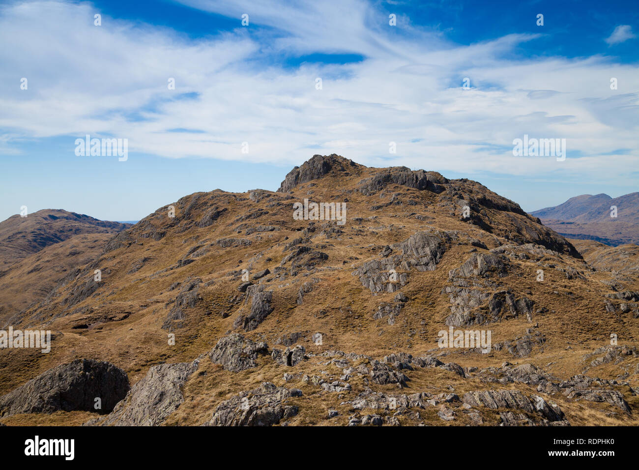 Guardando verso il vertice della Corbett Druim Tarsuinn nelle Highlands scozzesi vicino a Glenfinnan. Foto Stock
