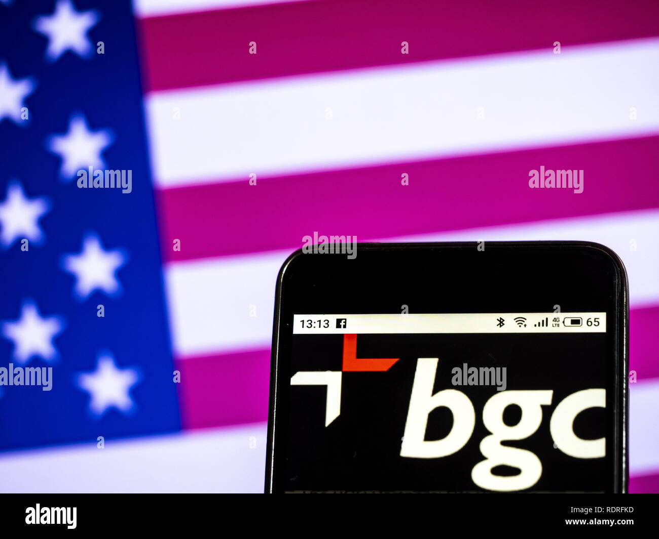 Kiev, Ucraina. 18 gennaio, 2019. BGC Partners società di servizi finanziari visto il logo visualizzato su un telefono intelligente. Credito: Igor Golovniov SOPA/images/ZUMA filo/Alamy Live News Foto Stock