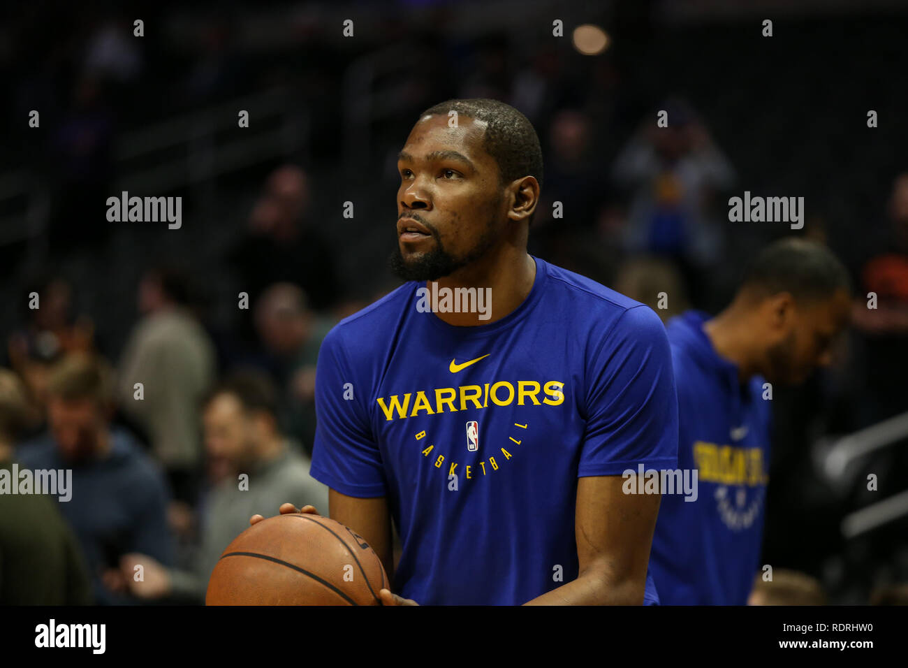 Los Angeles, CA, Stati Uniti d'America. 18 gennaio, 2019. Golden State Warriors avanti Kevin Durant #35 ripresa prima la Golden State Warriors vs Los Angeles Clippers a Staples Center il 18 gennaio 2019. (Foto di Jevone Moore) Credito: csm/Alamy Live News Foto Stock