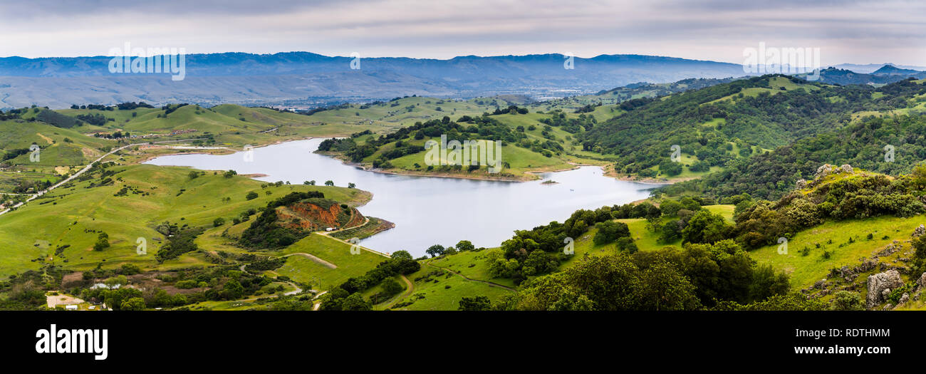 Vista aerea del serbatoio Calero, Calero Parcheggio contea di Santa Clara County, South San Francisco Bay Area, California Foto Stock