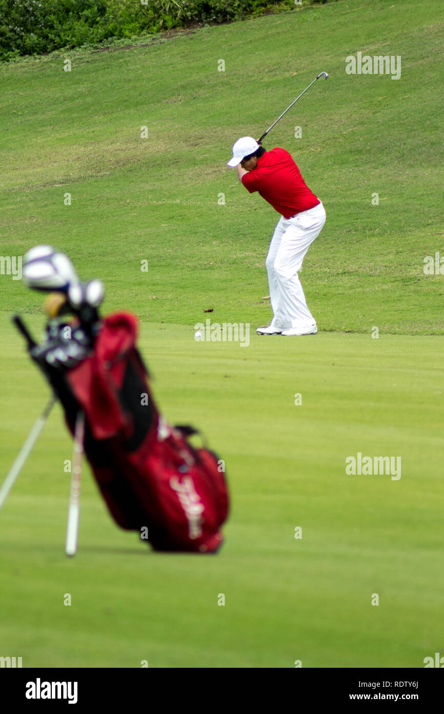 Perfetto swing e di mazze da golf Foto Stock
