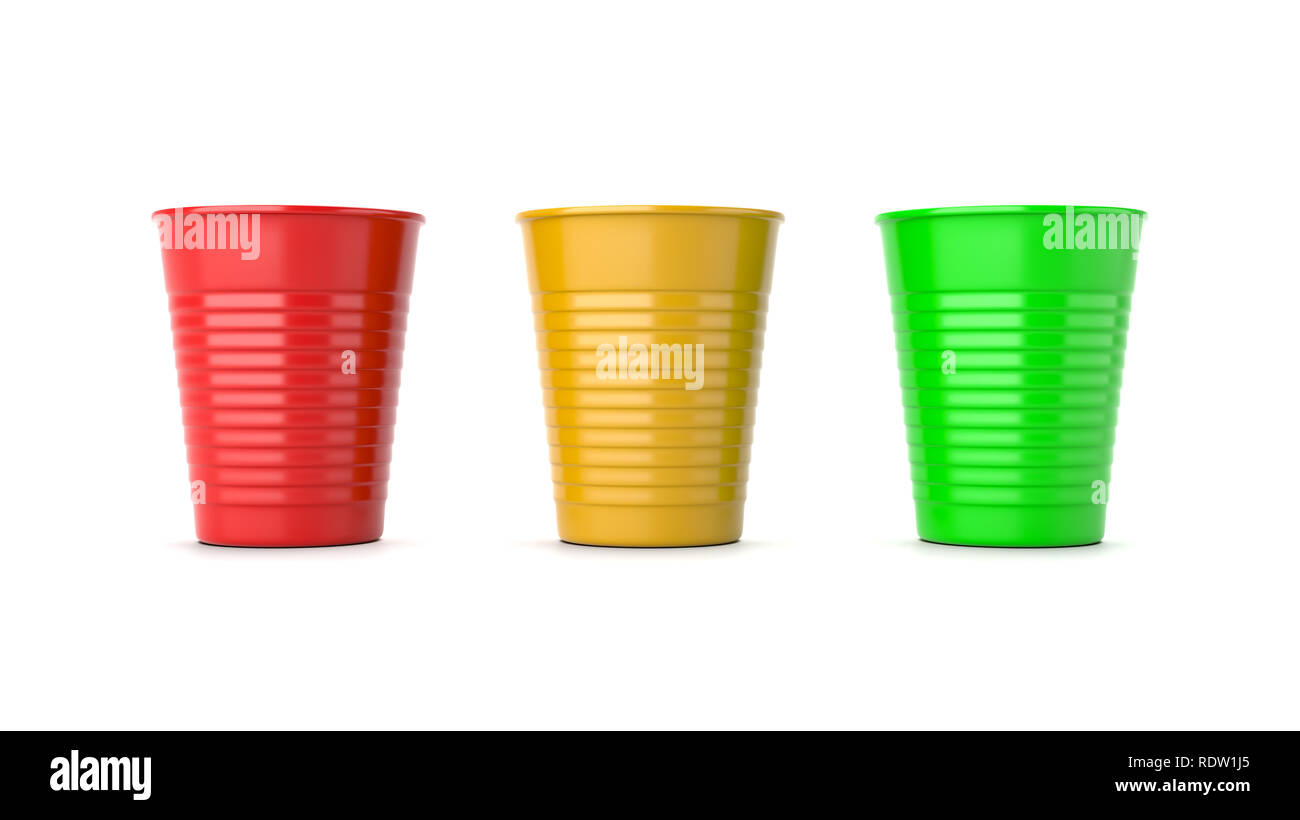Set di tre Rosso, Giallo e verde con bicchieri di plastica isolati su sfondo bianco 3D illustrazione Foto Stock