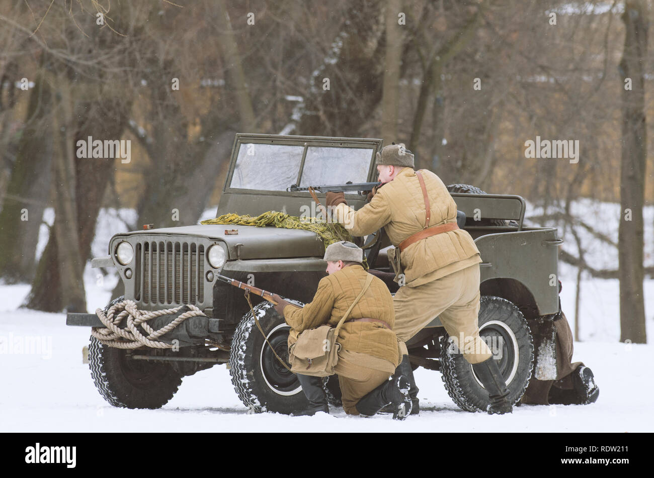 Il parco Ekaterinhof, San Pietroburgo (Russia) - 23 Febbraio 2017: militare ricostruzione storica degli eventi della II Guerra Mondiale. Foto Stock