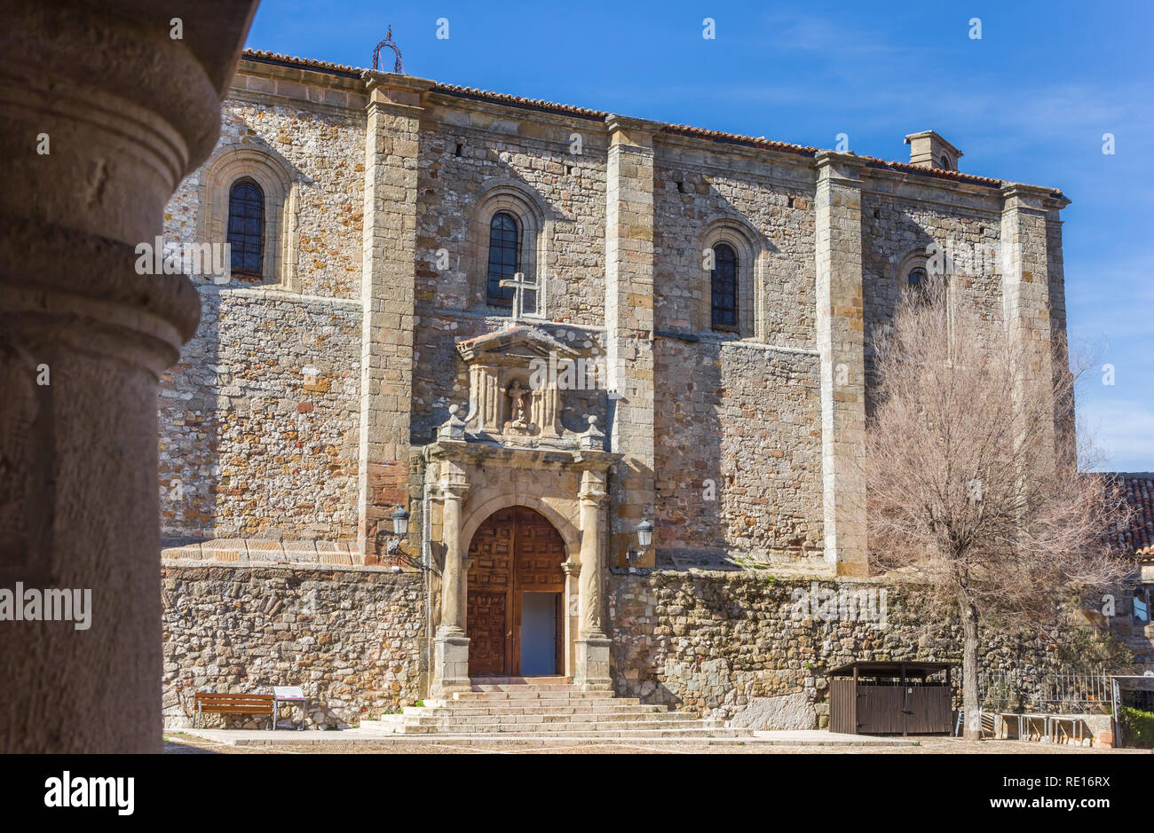 Chiesa di San Juan Bautista nel villaggio storico di Atienza, Spagna Foto Stock