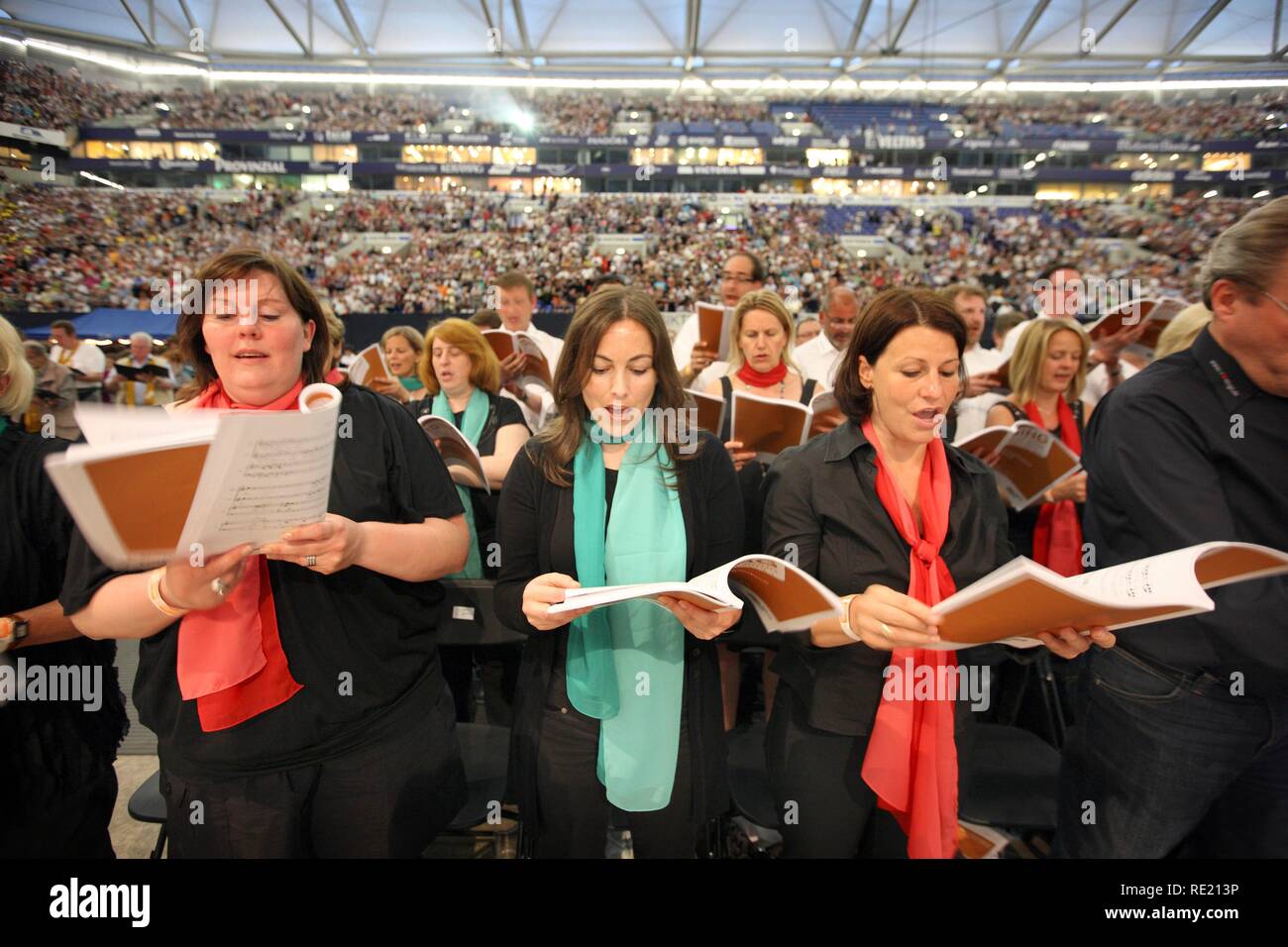 !Sing-Day della canzone, concerto come il finale con oltre 65 000 persone come parte del capitale della cultura Ruhr2010 Foto Stock