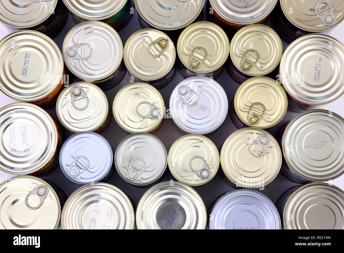 Le lattine di conserve di prodotti alimentari Foto Stock