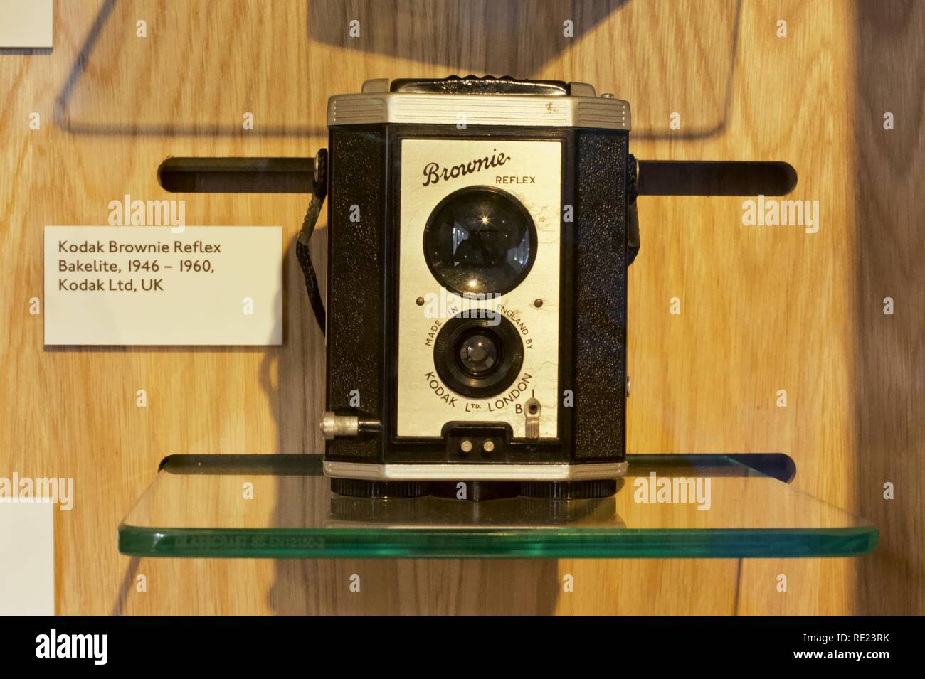 Brownie Kodak fotocamera reflex sul display a Headstone Manor Museum, Harrow, Middlesex, Regno Unito Foto Stock