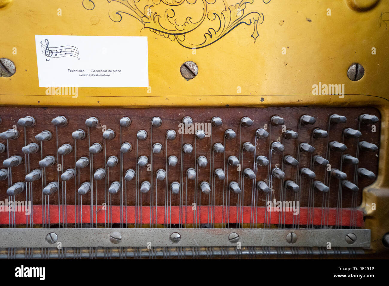 I dettagli dell'interno di un 1908 Lindsay piano forte Foto Stock