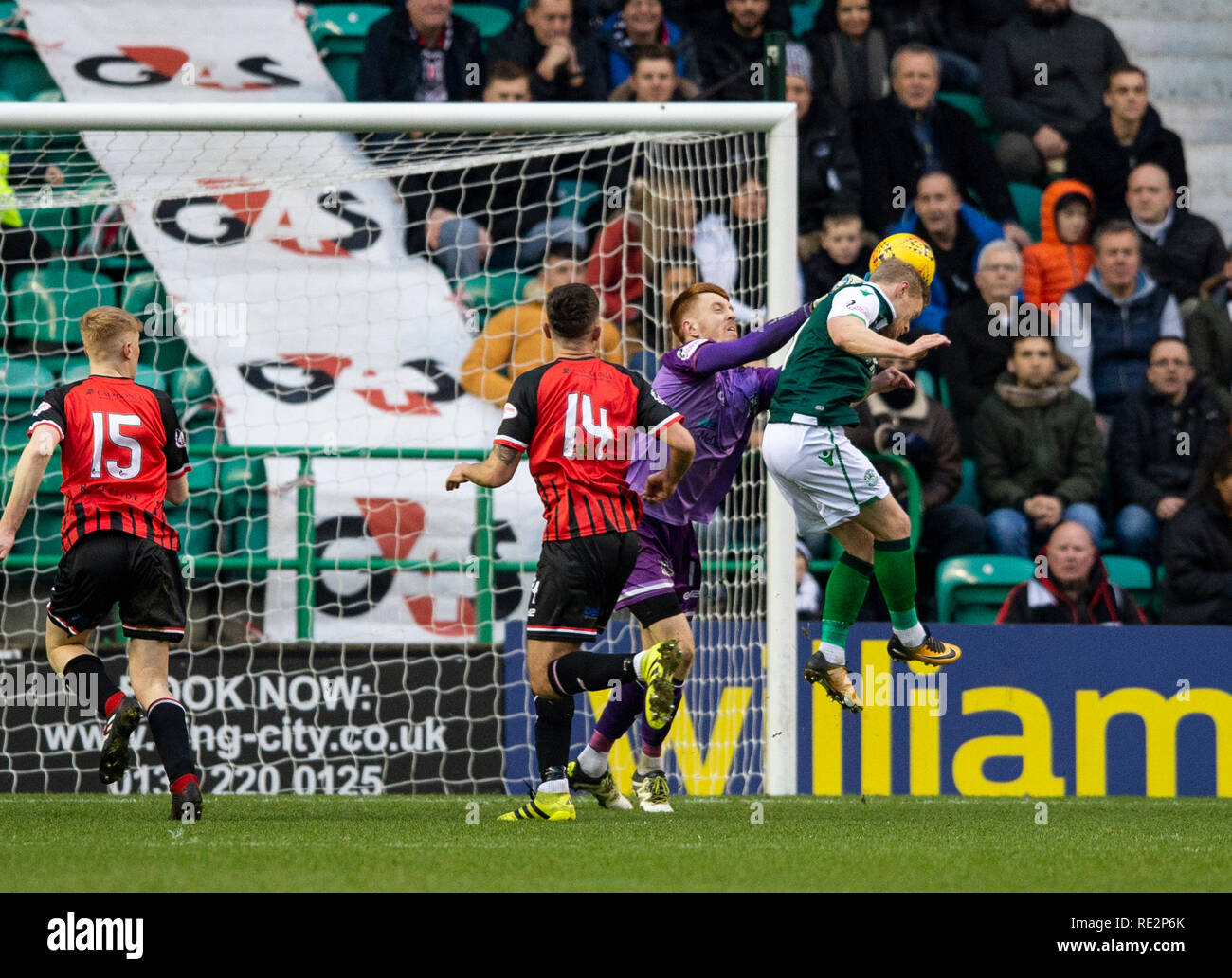 Edinburgh, Midlothian, Regno Unito. 19/01/2019. Pic mostra: Hibs' Centrocampista sinistro, Daryl Horgan, teste home il suo lato di seconda obiettivo durante il primo semestre come Hibs ospitano Elgin City nel quarto round della Coppa Scozzese a Easter Road Stadium, Edimburgo Credito: Alamy/Ian Jacobs Credito: Ian Jacobs/Alamy Live News Credito: Ian Jacobs/Alamy Live News Foto Stock