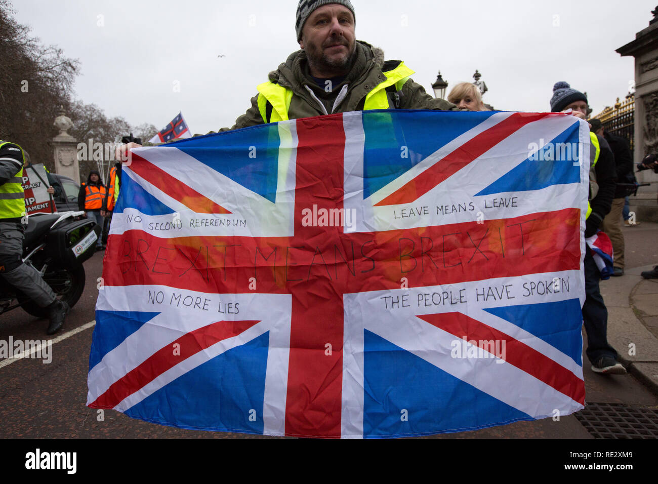 Londra, Regno Unito. 19 gen 2019. Giubbotto giallo protsters marzo intorno a Londra Credito: George Wright Cracknell/Alamy Live News Foto Stock
