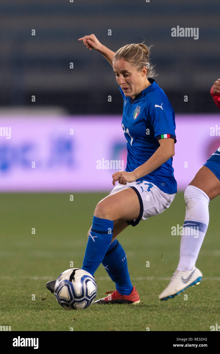Valentina Cernoia (Italia) durante la Francia 2019 Fifa femminile di Coppa del mondo i qualificatori amichevole match tra Italia 2-1 Cile al Carlo Castellani Stadium on gennaio 218, 2019 a Empoli, Italia. Credito: Maurizio Borsari/AFLO/Alamy Live News Foto Stock