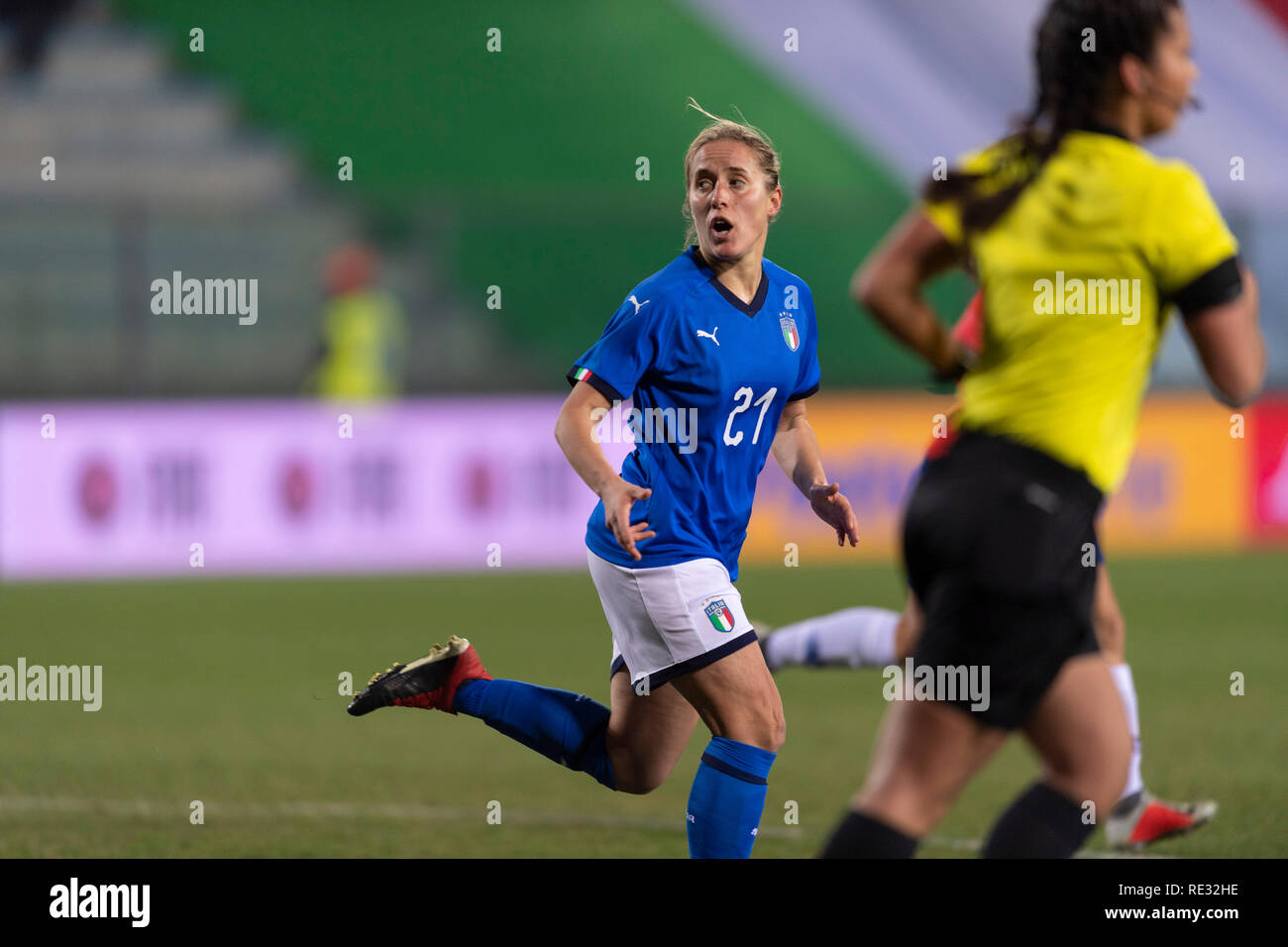 Valentina Cernoia (Italia) durante la Francia 2019 Fifa femminile di Coppa del mondo i qualificatori amichevole match tra Italia 2-1 Cile al Carlo Castellani Stadium on gennaio 218, 2019 a Empoli, Italia. Credito: Maurizio Borsari/AFLO/Alamy Live News Foto Stock