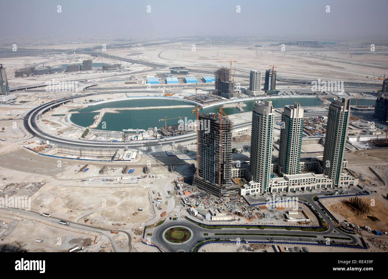 Business Bay, espansione incompiuta del centro cittadino di Dubai, Emirati Arabi Uniti, Medio Oriente Foto Stock