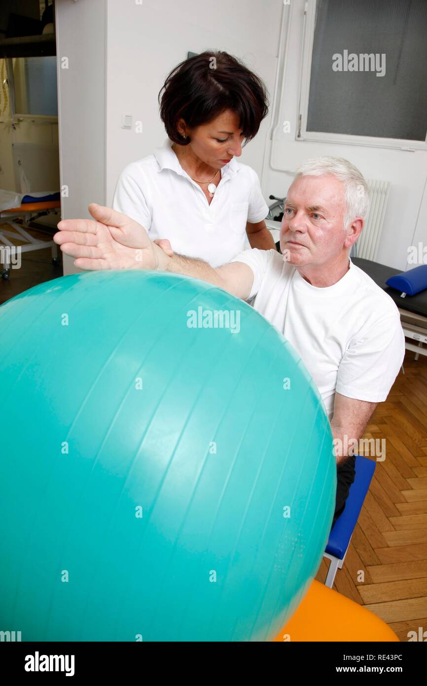 Fisioterapia, la terapia fisica di reparto in un ospedale di degenza e day hospital per il trattamento di pazienti, Gelsenkirchen Foto Stock