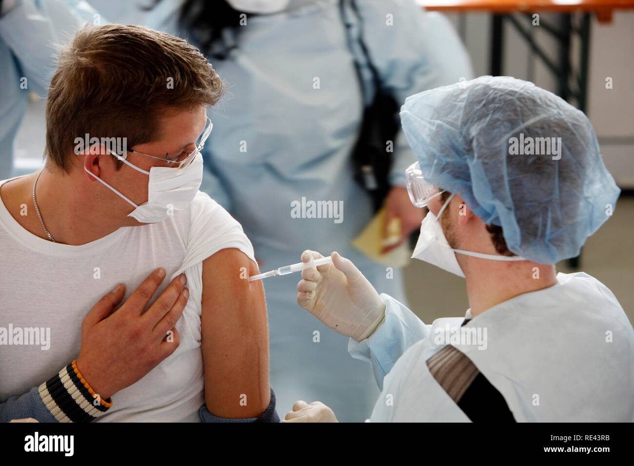 Trapano pandemia " focolaio " dei vigili del fuoco di Essen, formazione la vaccinazione di massa della popolazione alla minaccia di un Foto Stock