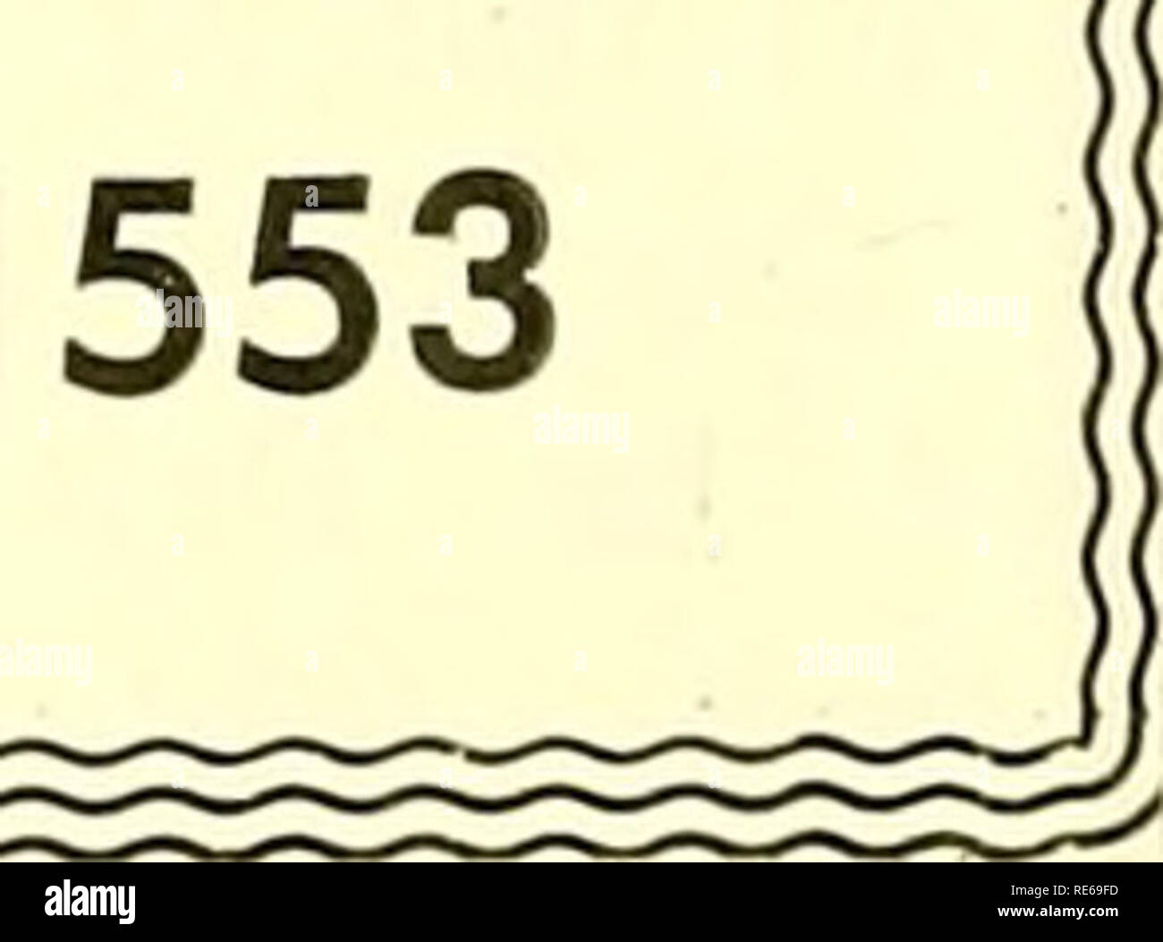 . Cranberries; : la nazionale rivista di mirtillo palustre. Mirtilli rossi. Le applicazioni non influenzano il fol- abbassamento raccolto e le vigne sono solo leggermente influenzata. Le 100 libbre per acro rate raramente provoca alcun pregiudizio a uno dei due intervalli di tempo di ap- plicatura. Trattamenti con casoron a 100 libbre di 4% di granuli per acro sono state effettuate nella primavera di due anni in successione sul s'ame area. Mirtillo rosso vitigni hanno tollerato il trattamento senza evidenti lesioni; tuttavia, alcuni riduzione del raccolto è possibile. Nel caso di cutgrass e dado- erba, è stato trovato che al- attraverso un trattamento casoron fornisce essenzialmente comp Foto Stock