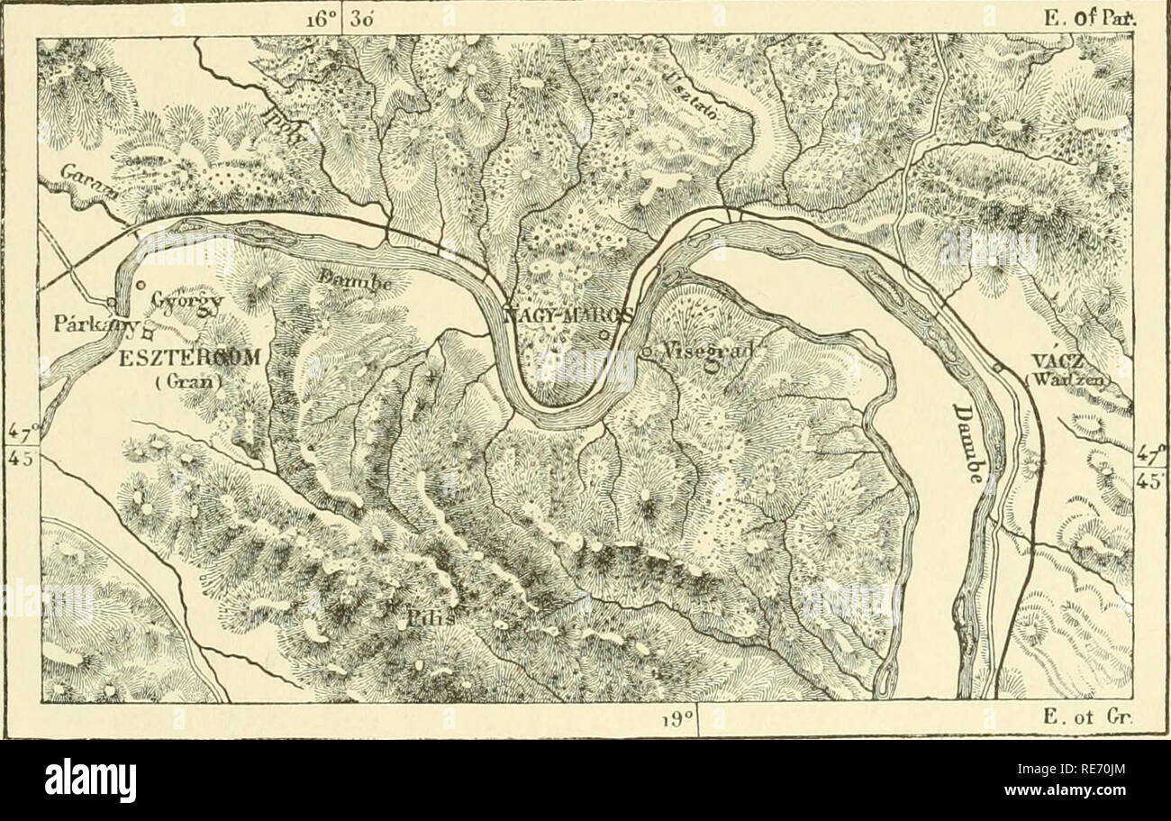 . La terra e i suoi abitanti ... La geografia. HUNGAEY. 81 fiumi e laghi. In Ungheria e in Transilvania abbondano nei fiumi. La pioggia annuale attraverso- fuori questi paesi medie 26 pollici, oltre che il Danubio convoglia per loro un immenso volume di acqua raccolto nel suo bacino superiore. Tor 620 miglia che il fiume si snoda attraverso le pianure di Ungheria e tra i numerosi affluenti che uniscono da tutte le direzioni Ci sono diversi di grandi dimensioni. Vi è solo un fiume in tutta l'Ungheria, cioè di Poprad, un affluente della Vistola, alimentato dalle nevi dell'Tâtra, che non appartengono alla bas Foto Stock