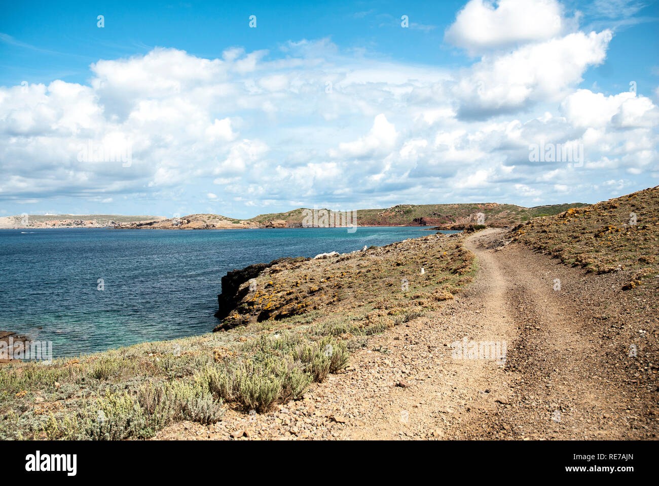 Vista del percorso sul Cami de Cavalls passeggiata costiera nell isola di Minorca. Foto Stock