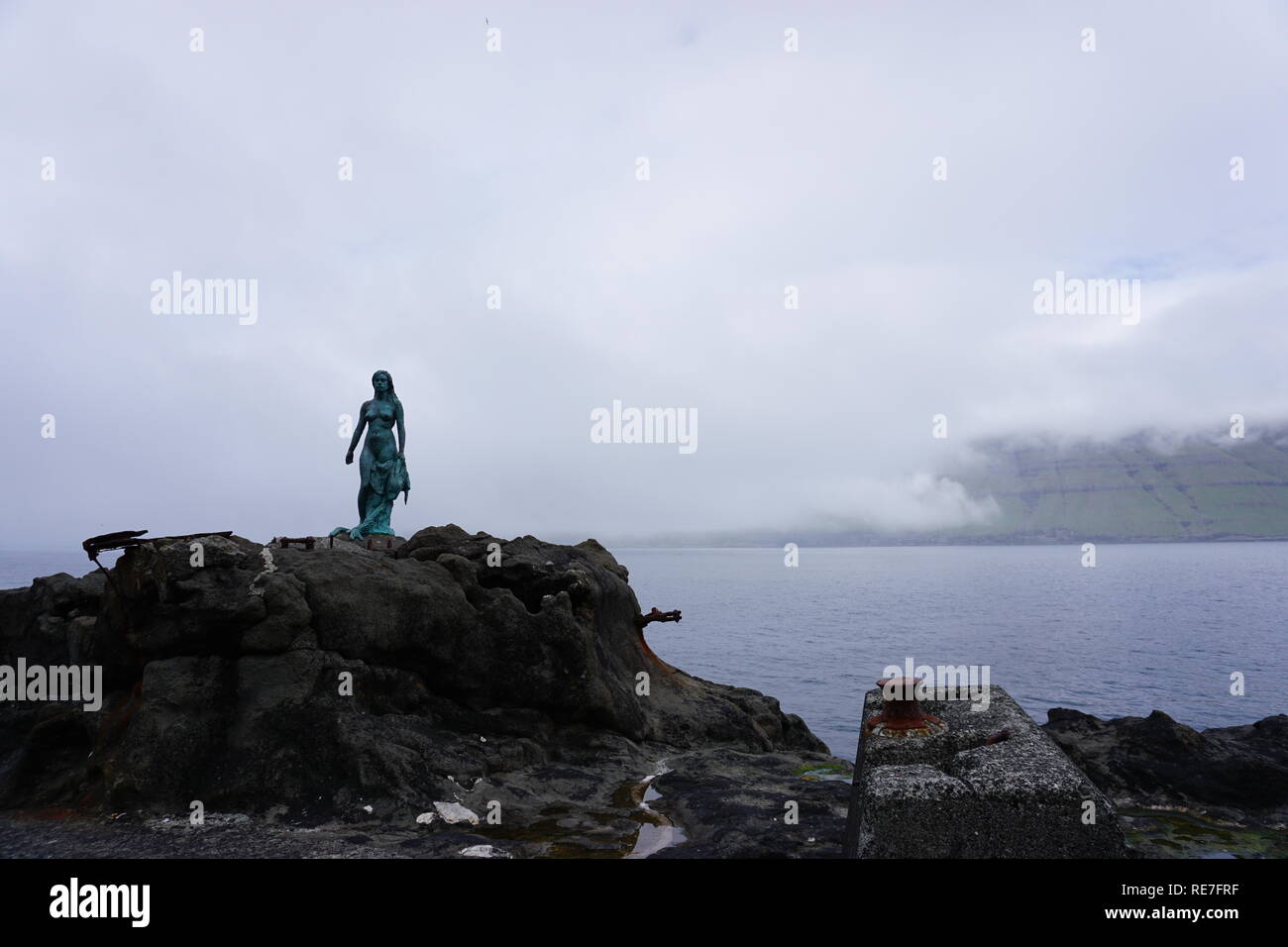 Statua in bronzo sulle Isole Faerøer Foto Stock