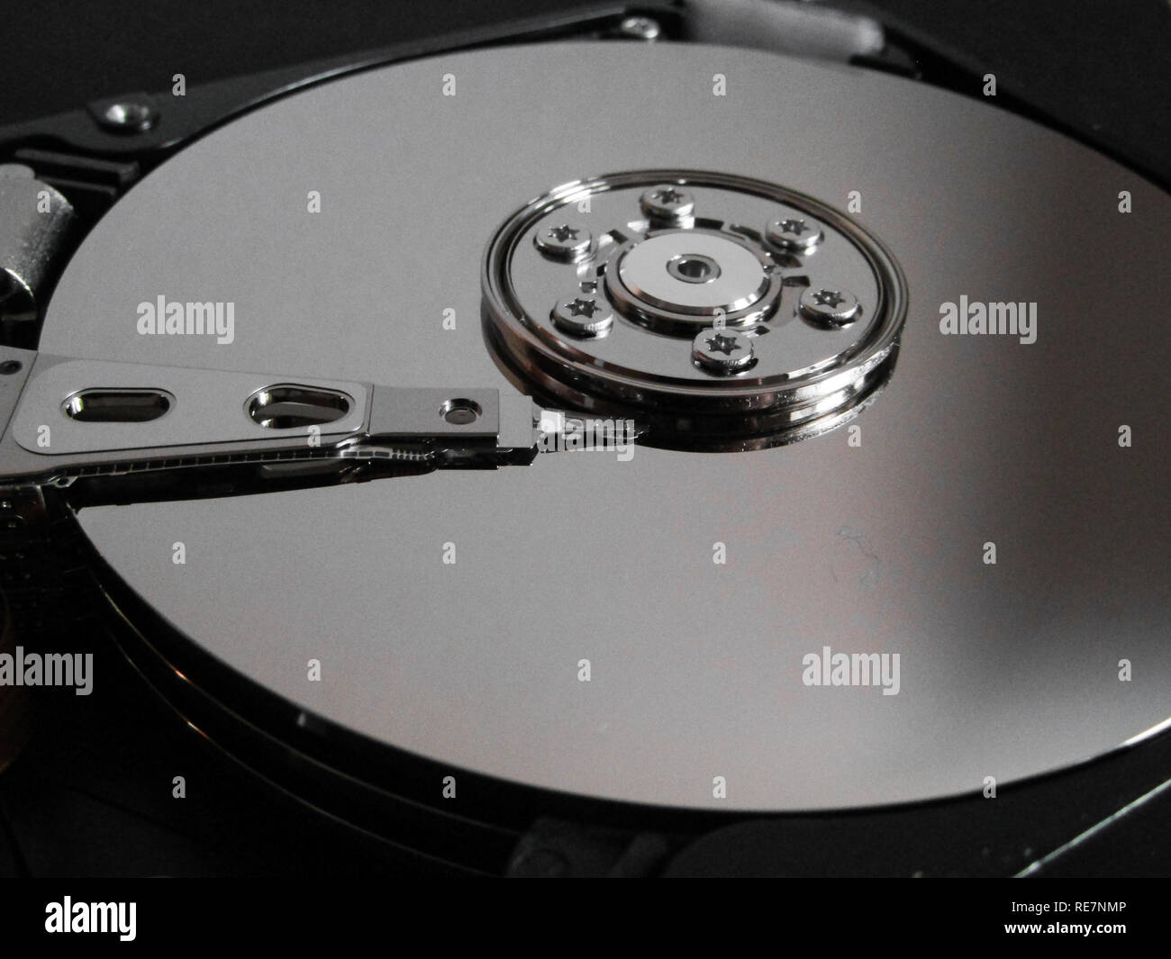 Dettaglio da un aperto disco rigido Foto Stock