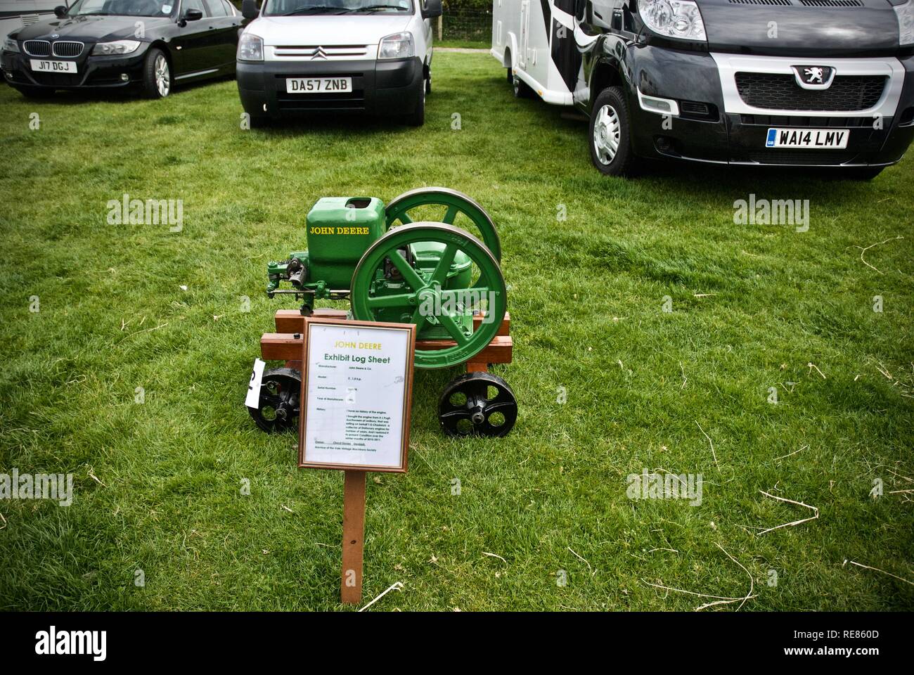 John Deere da 1,5 cavalli motore fisso al Anglesey Vintage rally, Anglesey, Galles del Nord, Regno Unito, maggio 2010 Foto Stock