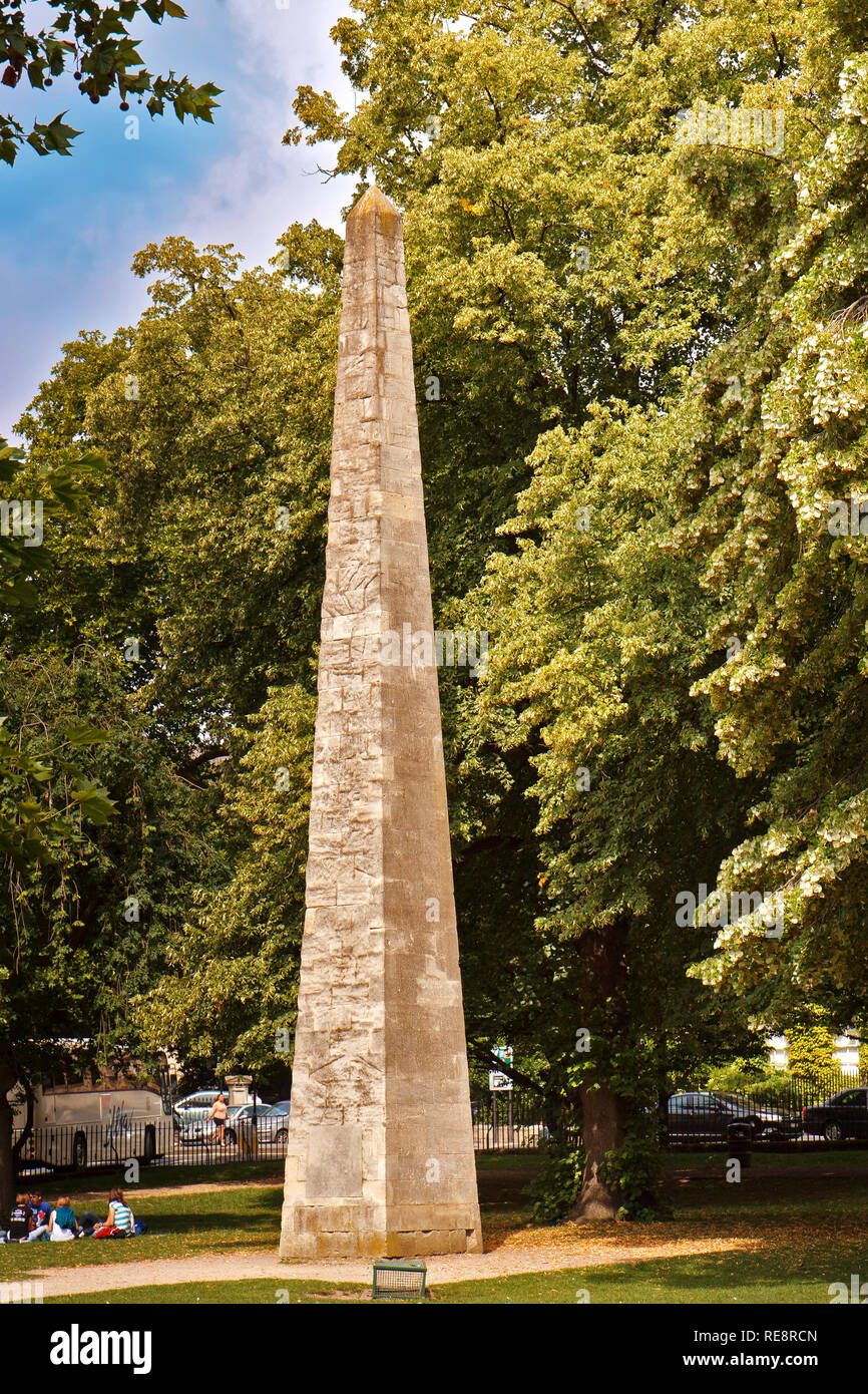 Regno Unito Bagno Somerset Queen Square Garden obelisco Foto Stock