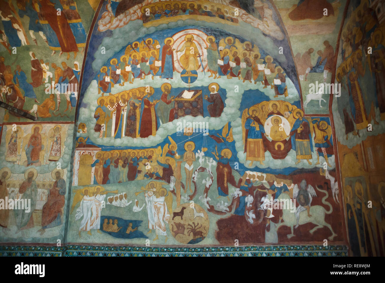 Ultima sentenza rappresentato in affresco di icona russa pittori Gury Nikitin e Sila Savin (1680) nella galleria occidentale (papert) della Chiesa di Elia Profeta in Yaroslavl, Russia. Foto Stock