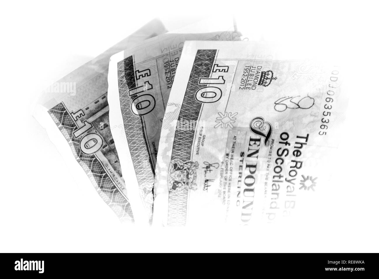 Dieci British Pound sterling nota isolati su sfondo bianco - moneta Brexit economia UK Foto Stock