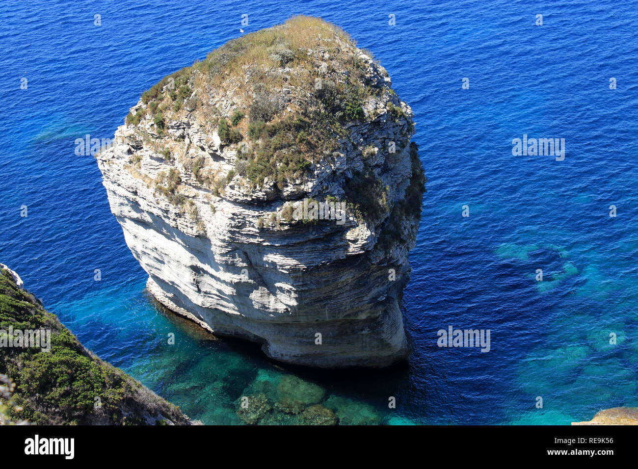 Grain de Sable rock a Bonifacio stretto la riserva naturale in Corsica, Francia Foto Stock