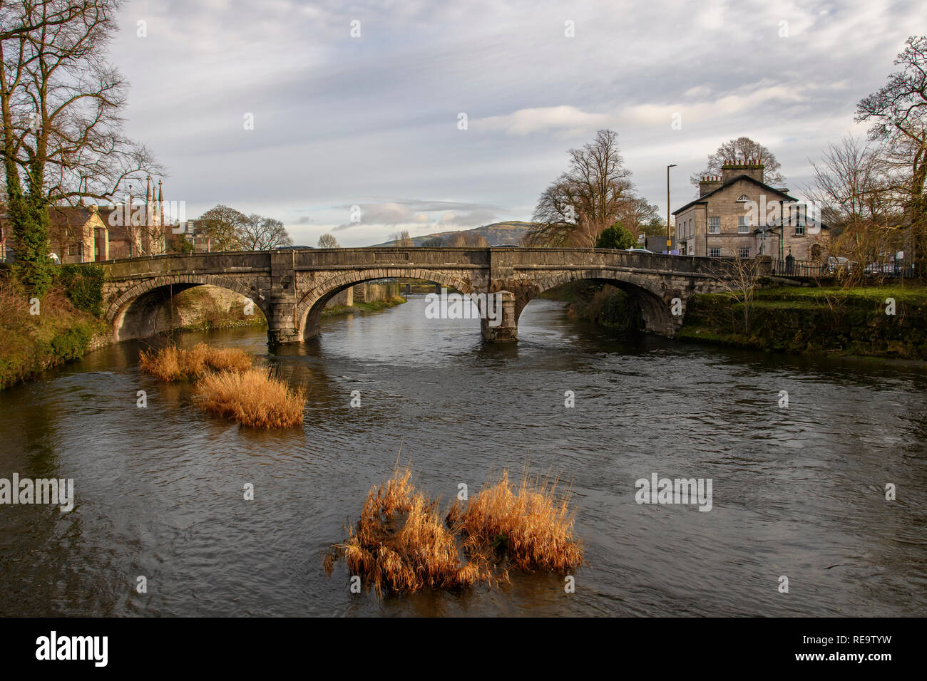 Nuovo ponte sul fiume Kent in Kendal Cumbria, Foto Stock