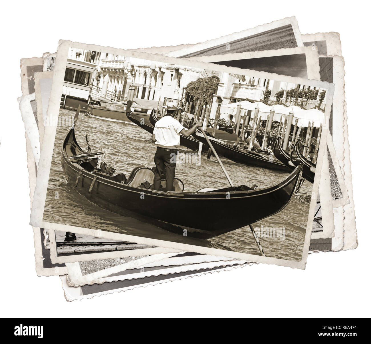 Pila di vecchie foto vintage a Venezia Italia Foto Stock