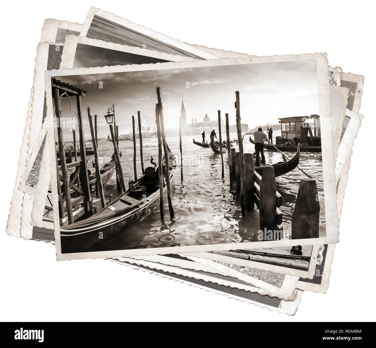 Pila di vecchie foto vintage a Venezia Italia Foto Stock