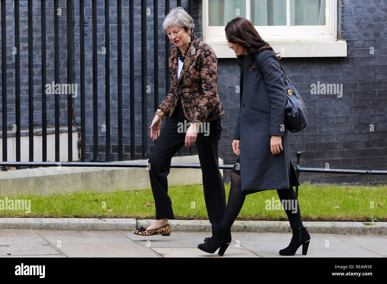 Downing Street. Londra, UK 21 gen 2019 - Primo Ministro britannico Theresa Maggio accoglie con favore la Nuova Zelanda il Primo Ministro Jacinda Ardern in Downing Street. Credito: Dinendra Haria/Alamy Live News Foto Stock