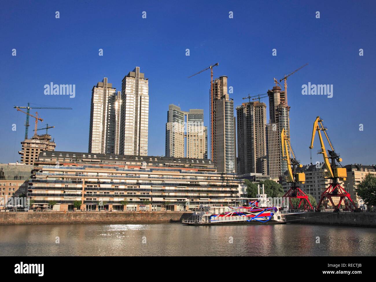 Puerto Madero quartiere, Buenos Aires, Argentina, Sud America Foto Stock