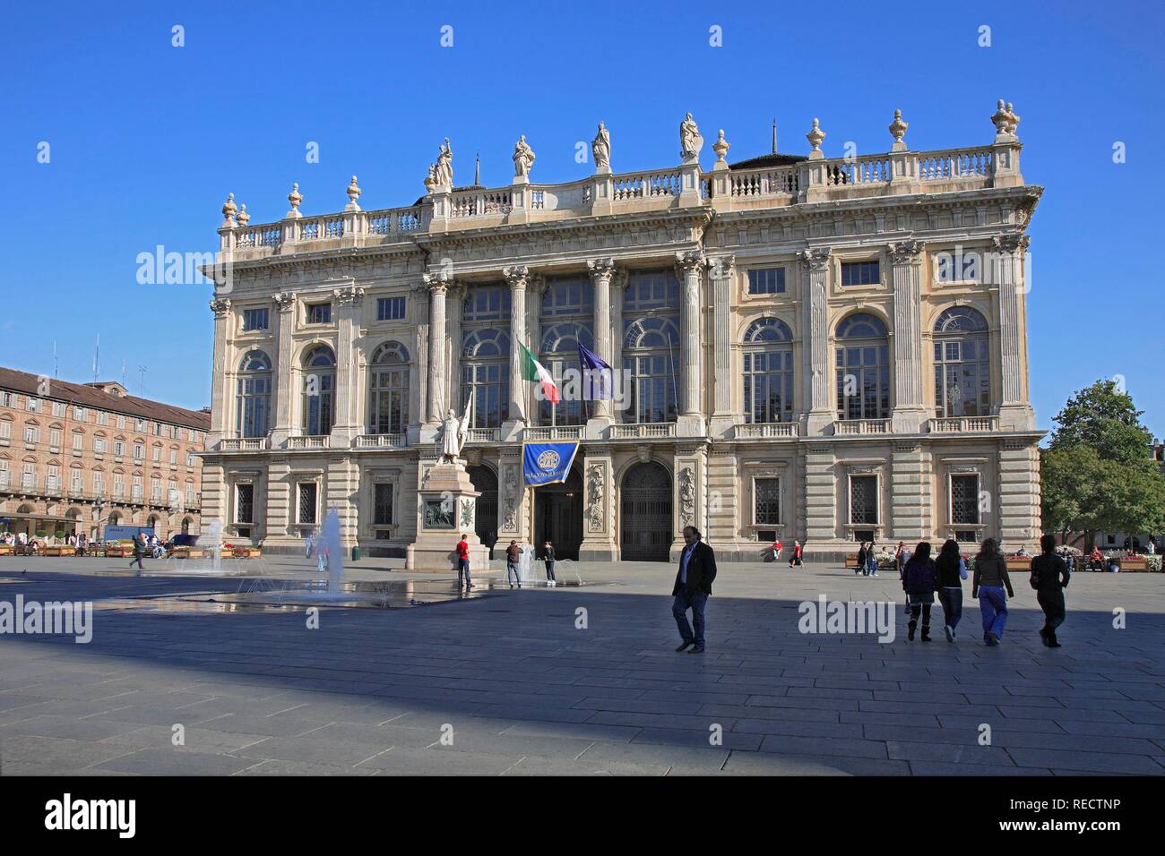 La facciata barocca del Palazzo Madama in piazza Castello, Torino, Torino, Piemonte, Italia, Europa Foto Stock