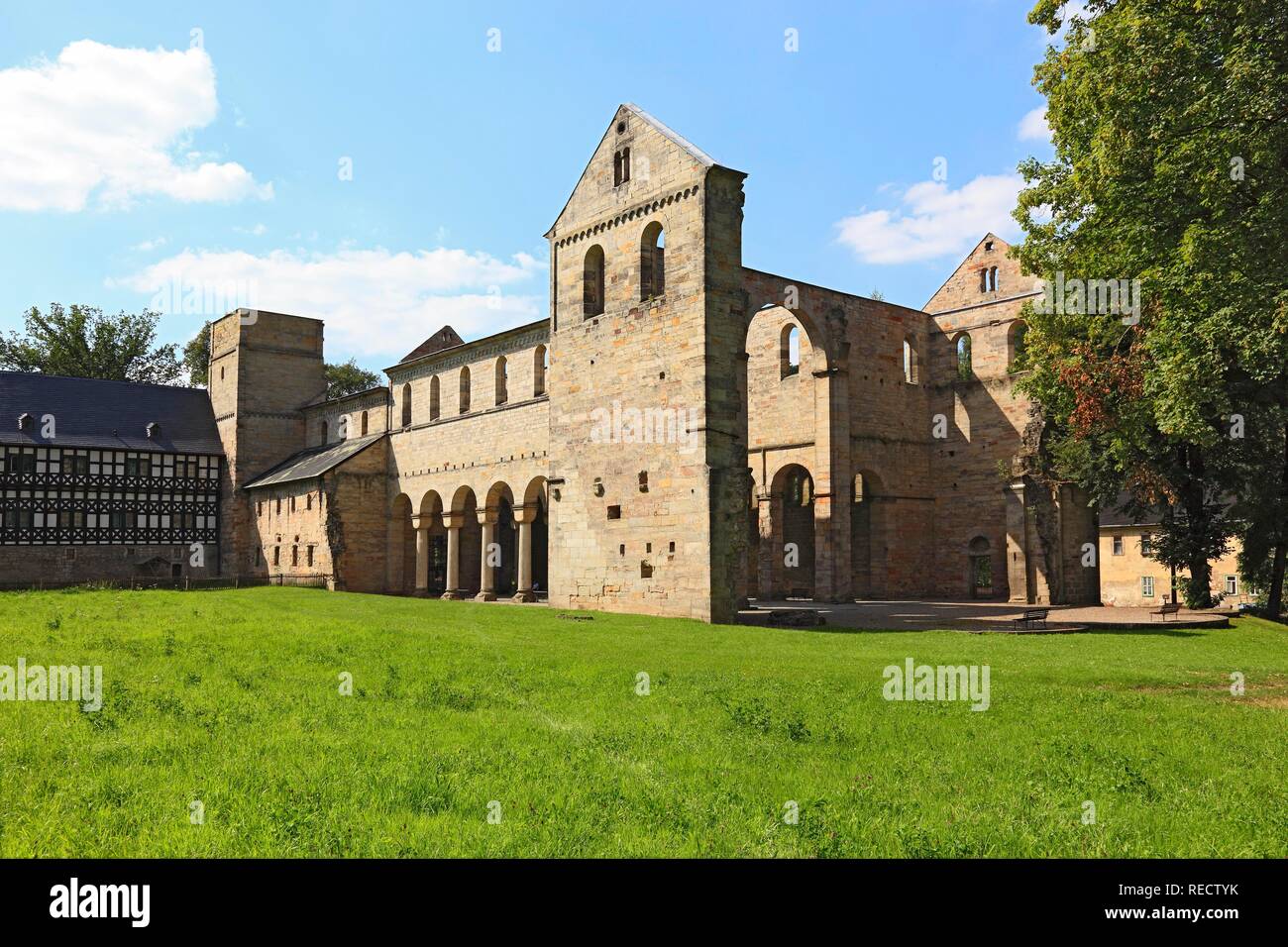 Ex monastero benedettino Paulinzella in nella valle Rottenbachtal, Turingia, Germania Foto Stock