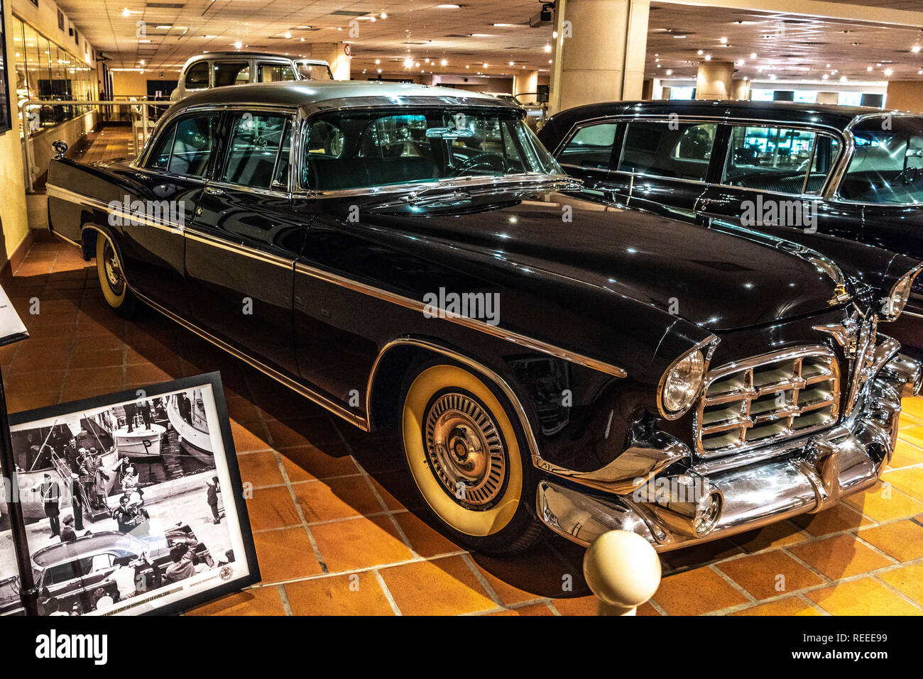FONTVIEILLE, Monaco - JUN 2017: nero Cadillac nel Principato di Monaco Top Cars Collection Museum. Foto Stock