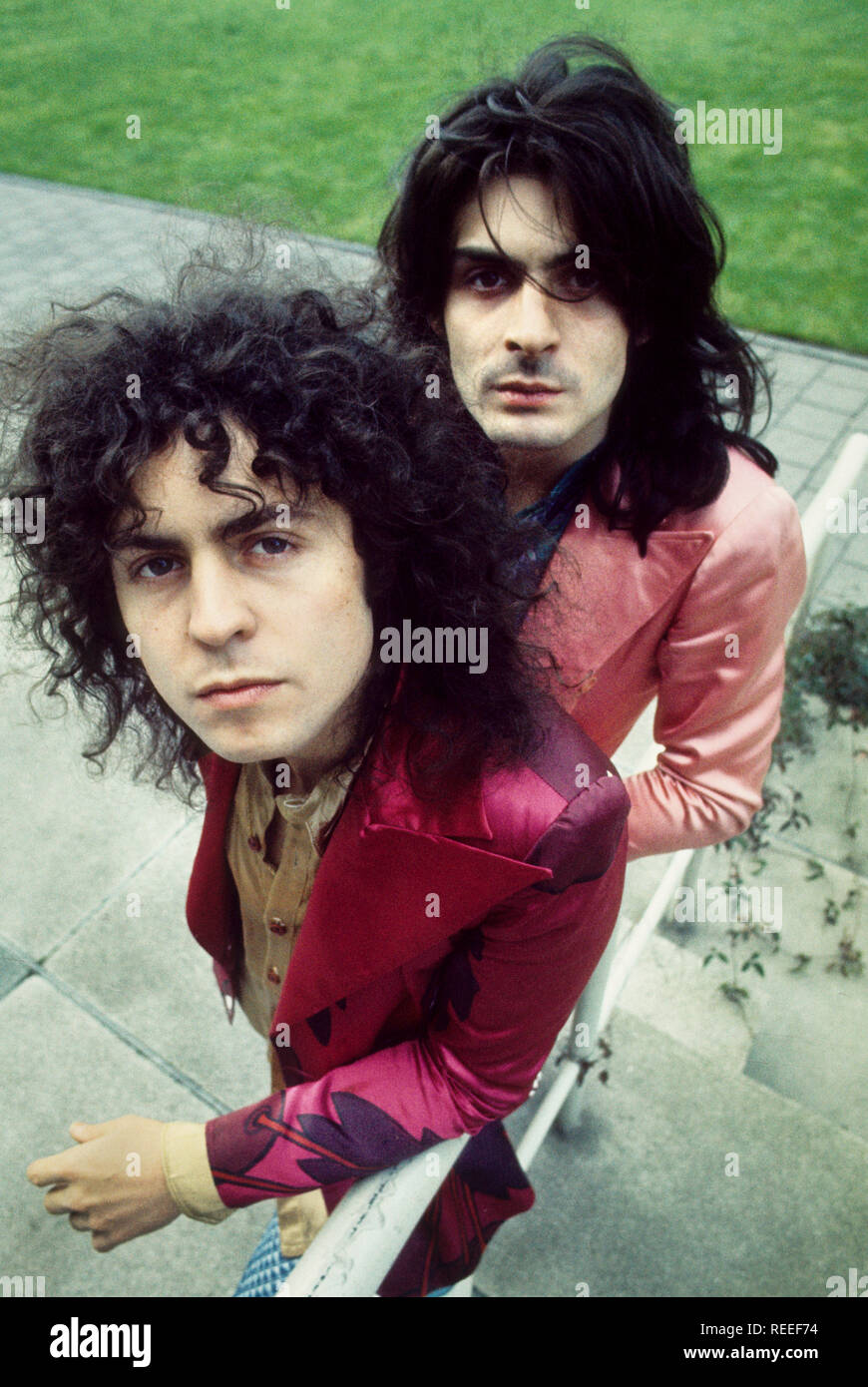 Marc Bolan e Micky Finn da glitterrock gruppo T-Rex Amsterdam, Paesi Bassi - 1972, (foto Gijsbert Hanekroot) *** Caption locale *** Marc Bolan, t-rex, micky finn, glitterrock Foto Stock