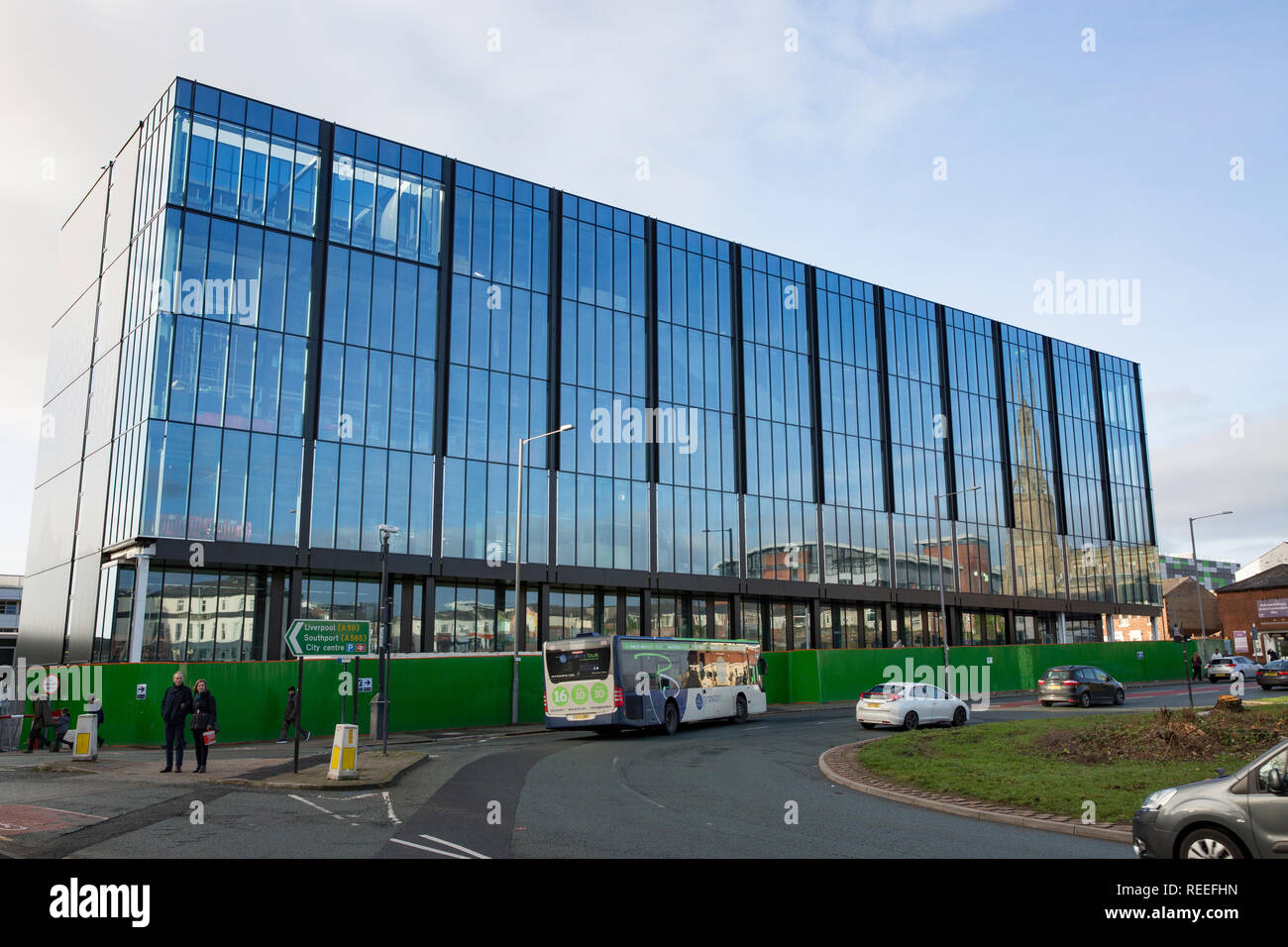 La University of Central Lancashire innovazione e centro di ingegneria accanto alla Adelphi rotonda. Non ci sono piani per ulteriori lo sviluppo e la Foto Stock