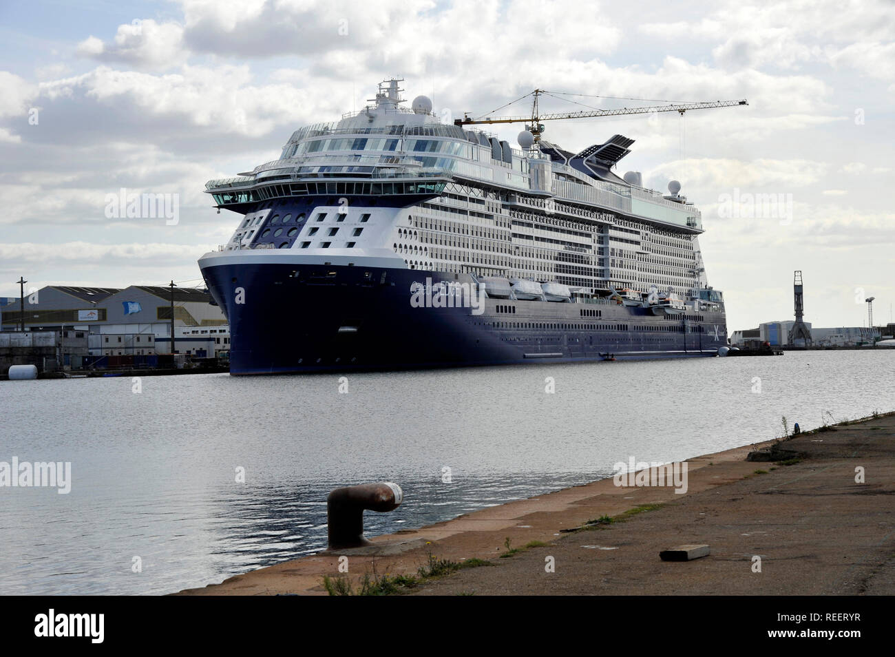 Saint-Nazaire (nord-ovest della Francia), su 2018/10/01: Celebrity bordo nave da crociera, fine della costruzione al Òchantier Naval de lÕAtlantiqueÓ cantieri navali Foto Stock