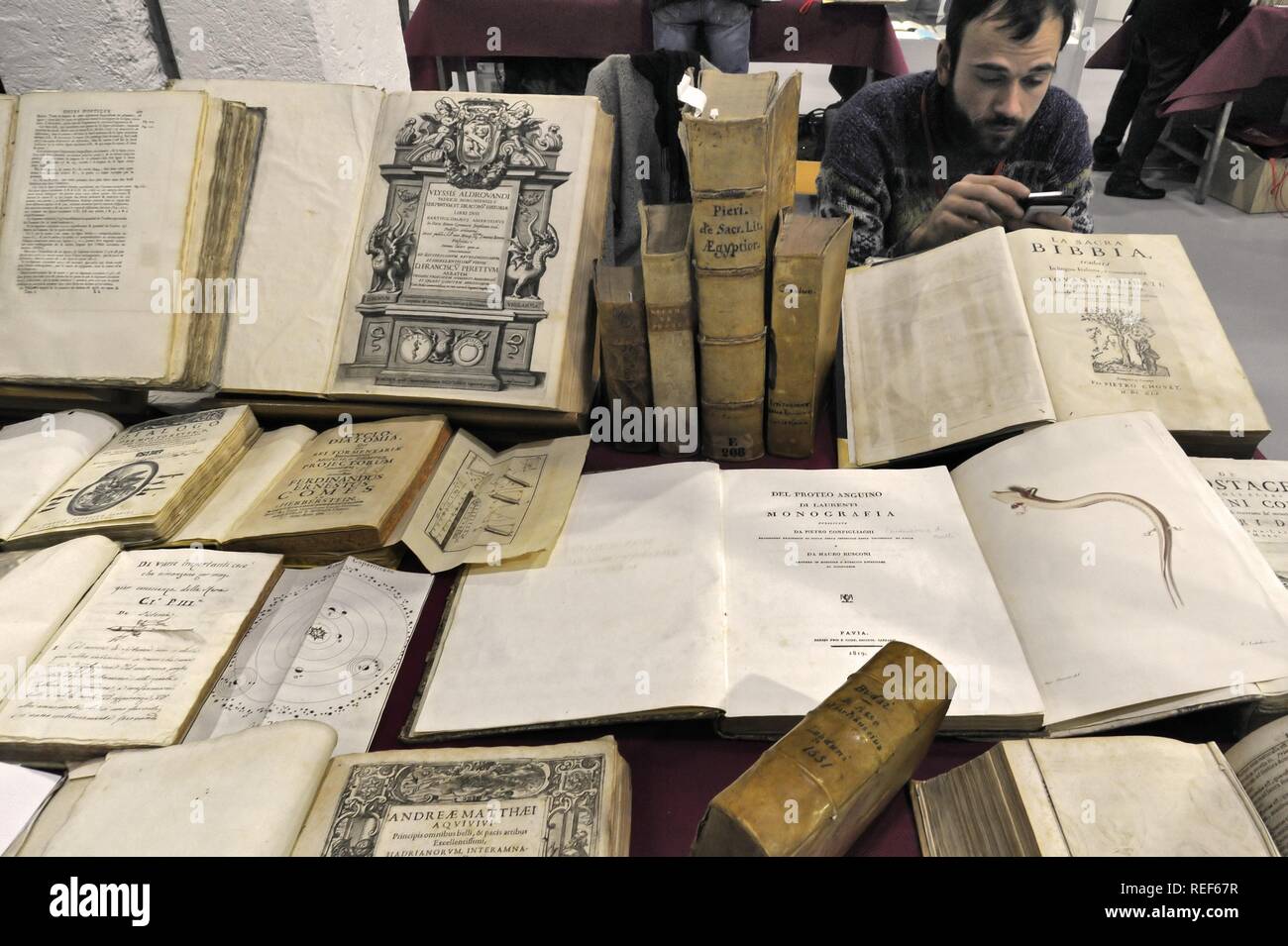 Milano (Italia), la Fiera della cultura, mostra di libri antichi o fuori stampa Foto Stock