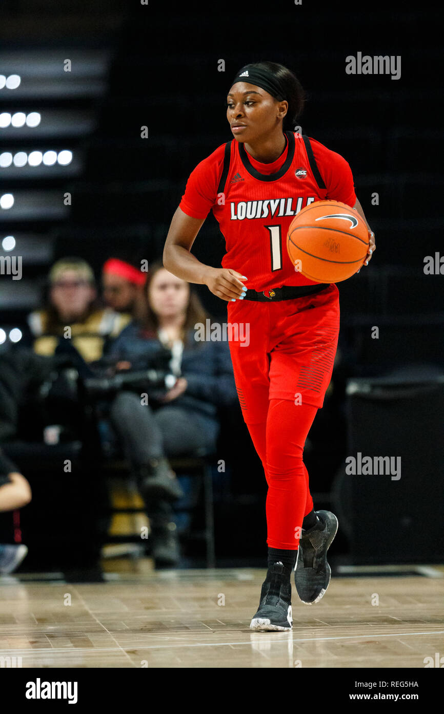 Winston-Salem, NC, Stati Uniti d'America. Xx gen, 2019. Louisville Cardinali guard Dana Evans (1) porta la palla fino in corte ACC Womens Basketball matchup LJVM al Colosseo in Winston-Salem, NC. (Scott Kinser/Cal Sport Media) Credito: csm/Alamy Live News Foto Stock