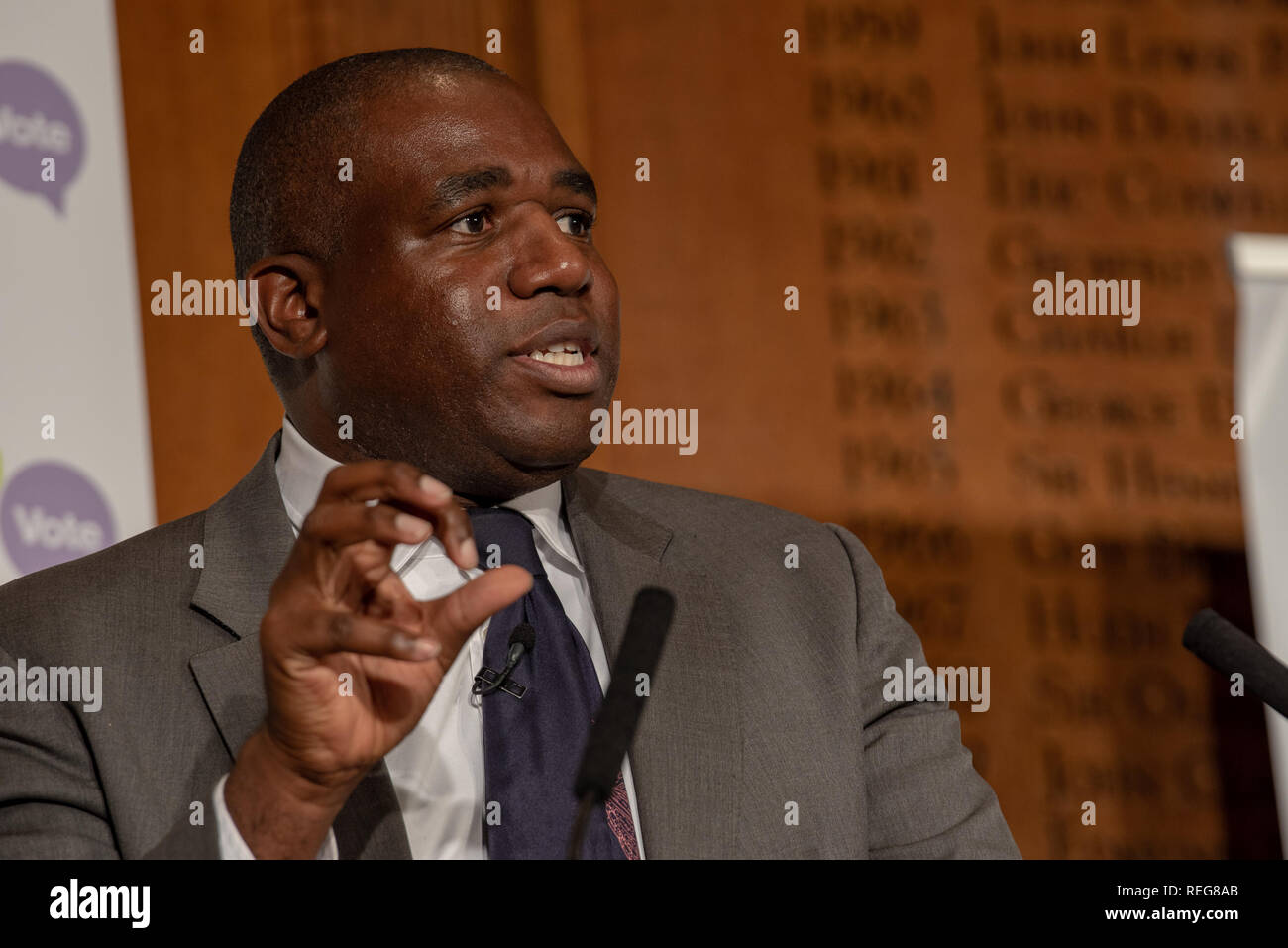 Londra, Regno Unito. Il 22 gennaio 2019. Persone votare 'Shining una luce su alternativa piani Brexit' conferenza stampa tenutasi presso il Royal Institute of Chartered Surveyors edificio nel centro di Londra. Nella foto: David Lammy. Credito: Peter Manning/Alamy Live News Foto Stock