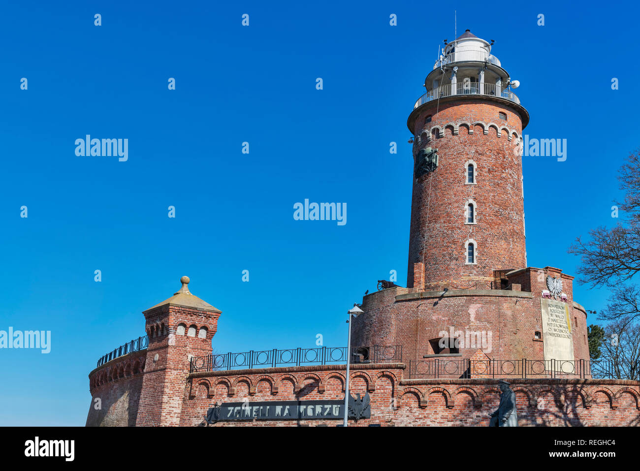 Il faro di Kolobrzeg è 26 metri di alta. È situato all'entrata del porto di Kolobrzeg, West Pomerania, Polonia, Europa Foto Stock