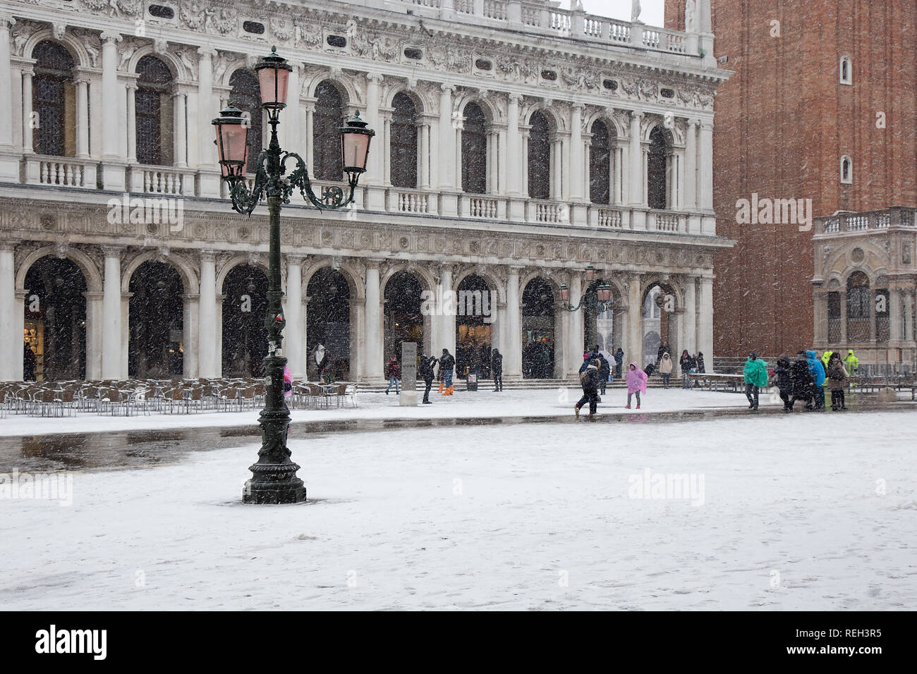Nevicava a Venezia, Riva degli Schiavoni, Piazza San Marco, Venezia, Italia EditMoveRe-importQueue Foto Stock