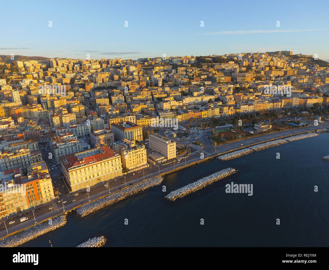 Una vista del centro storico di Napoli, Italia Foto Stock