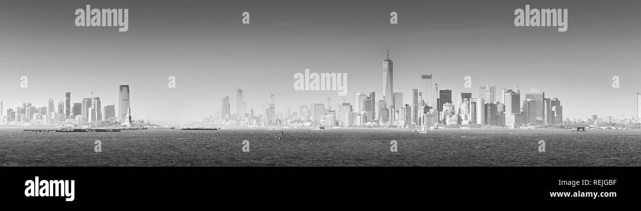 .Vista Panoramica di Lower Manhattan e Jersey City da Staten Island, New York City, Stati Uniti d'America Foto Stock