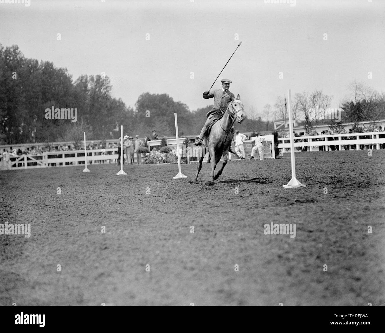 Spettacoli a cavallo, Hugh Leagare, Washington DC, USA, Harris & Ewing, 1911 Foto Stock