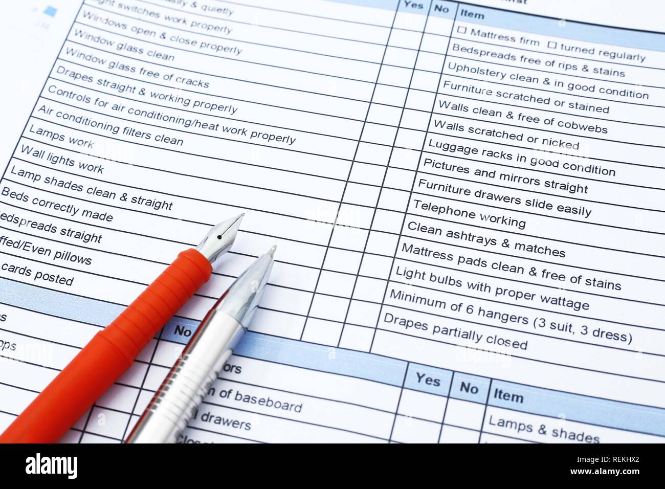 Immagine della penna sulla carta da ufficio. Foto Stock